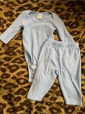 0-6m baby Nike outfit